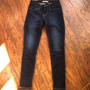 Levi’s 711 skinny size 24